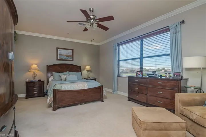 10498  Smokehouse Bay  DR, Naples, FL 34120