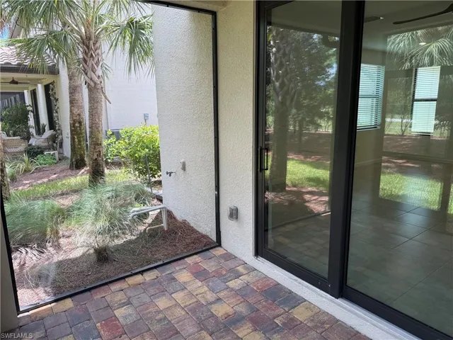 1672 Lake Jessup Cir, Cape Coral, Florida 33909