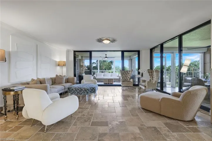 6597 Nicholas Blvd 306, Naples, Florida 34108