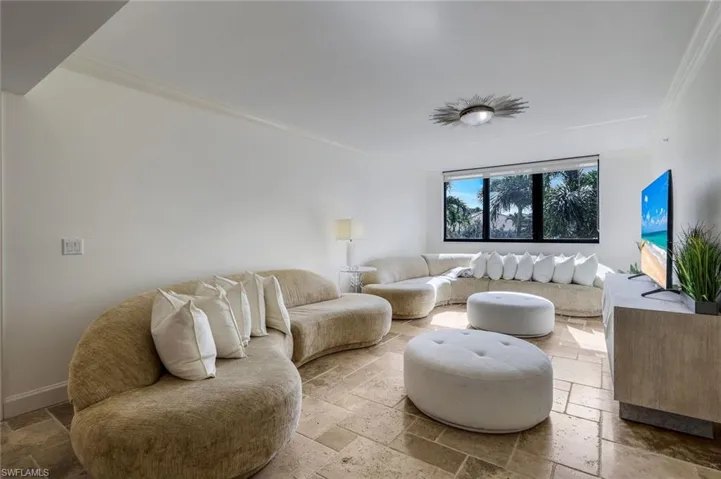 6597 Nicholas Blvd 306, Naples, Florida 34108