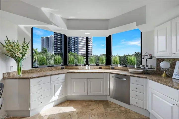 6597 Nicholas Blvd 306, Naples, Florida 34108