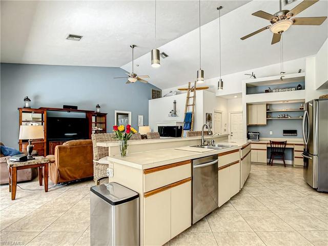 Kitchen/Family