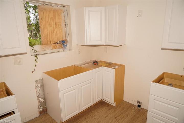 Right side unit