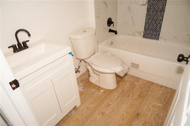 Right side unit