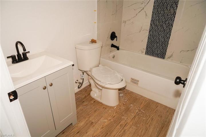 Right side unit