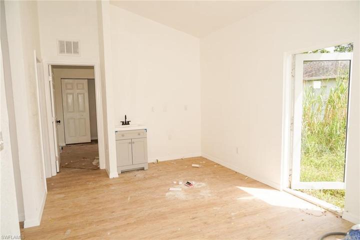 Right side unit