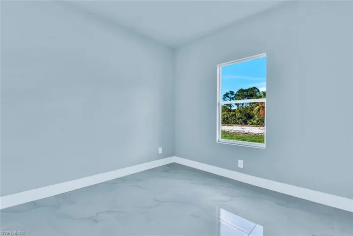 733  Cadis E ST, Lehigh Acres, FL 33974