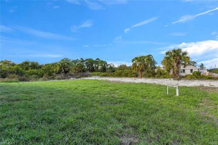 733  Cadis E ST, Lehigh Acres, FL 33974