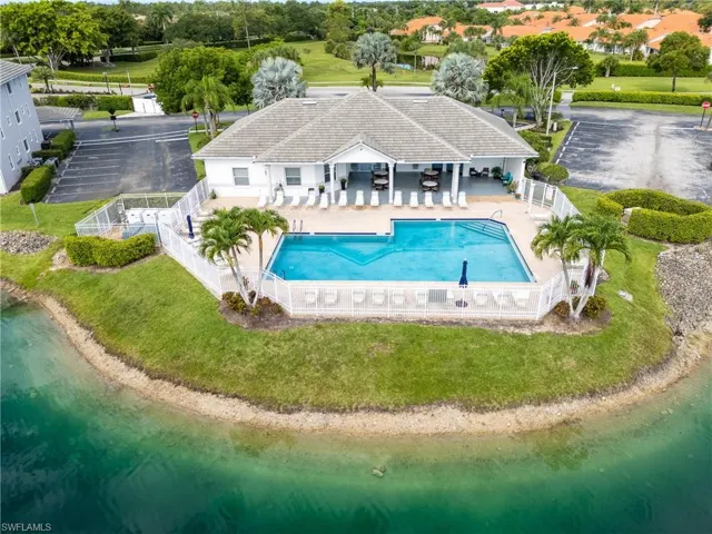 7812 Regal Heron Cir 103, Naples, Florida 34104
