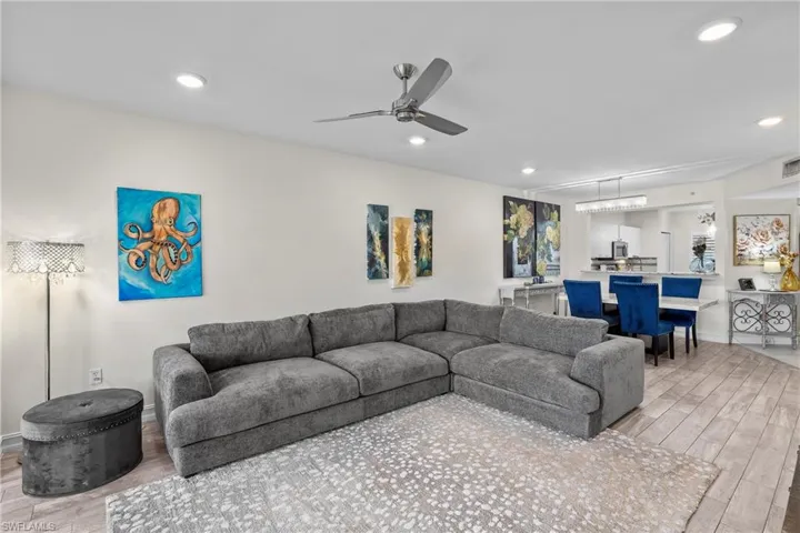 7812 Regal Heron Cir 103, Naples, Florida 34104