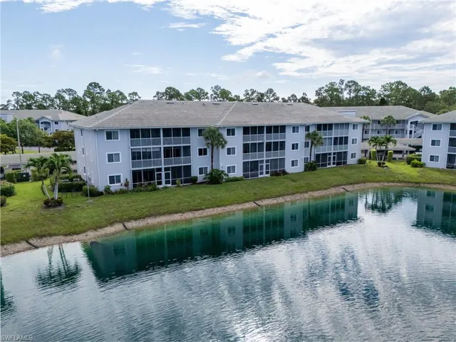 7812 Regal Heron Cir 103, Naples, Florida 34104