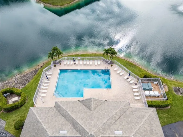 7812 Regal Heron Cir 103, Naples, Florida 34104