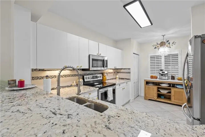 7812 Regal Heron Cir 103, Naples, Florida 34104
