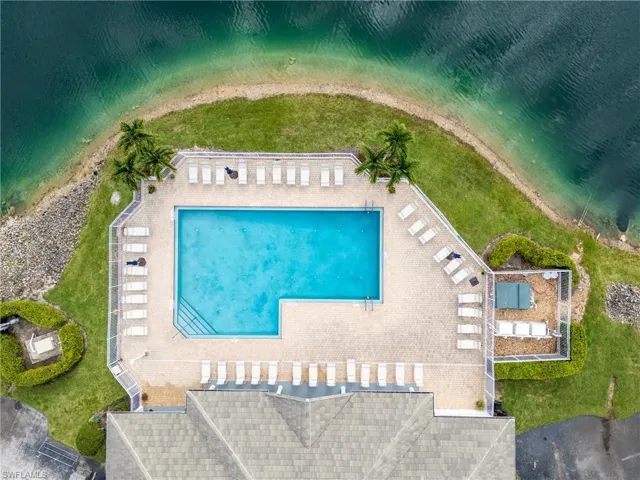 7812 Regal Heron Cir 103, Naples, Florida 34104