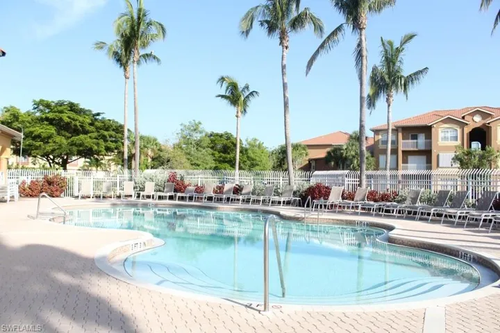 15605 Ocean Walk Cir 303, Fort Myers, Florida 33908