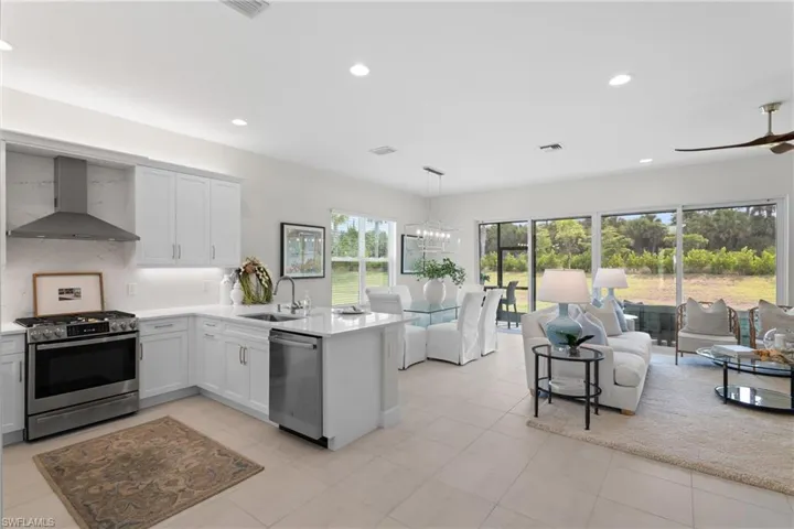 12389  Dahlia  CT, Naples, FL 34120