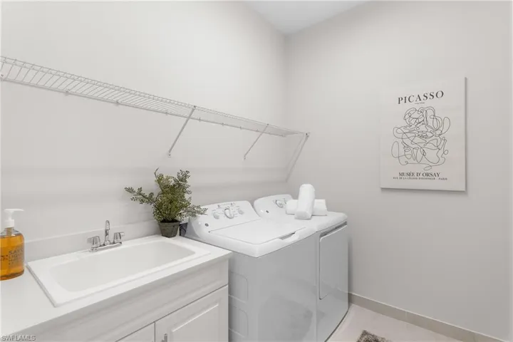 12389  Dahlia  CT, Naples, FL 34120