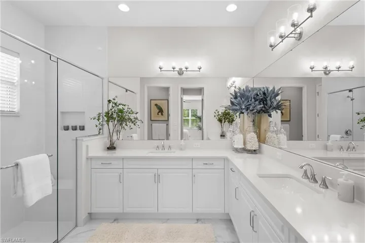 12389  Dahlia  CT, Naples, FL 34120