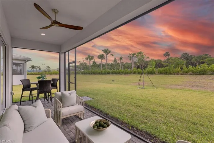 12389  Dahlia  CT, Naples, FL 34120