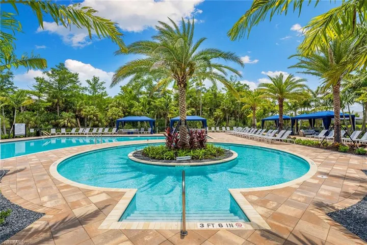 12389  Dahlia  CT, Naples, FL 34120