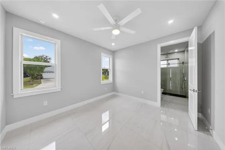 2929 6th Pl, Cape Coral, Florida 33914