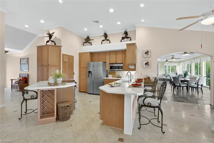 6120 Henderson Rd, Sanibel, Florida 33957