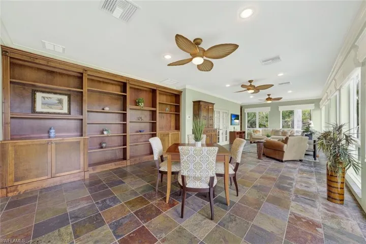 6120 Henderson Rd, Sanibel, Florida 33957