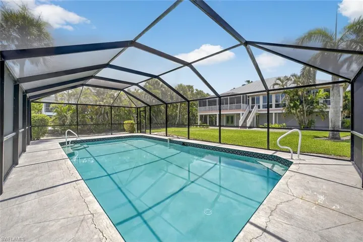 6120 Henderson Rd, Sanibel, Florida 33957