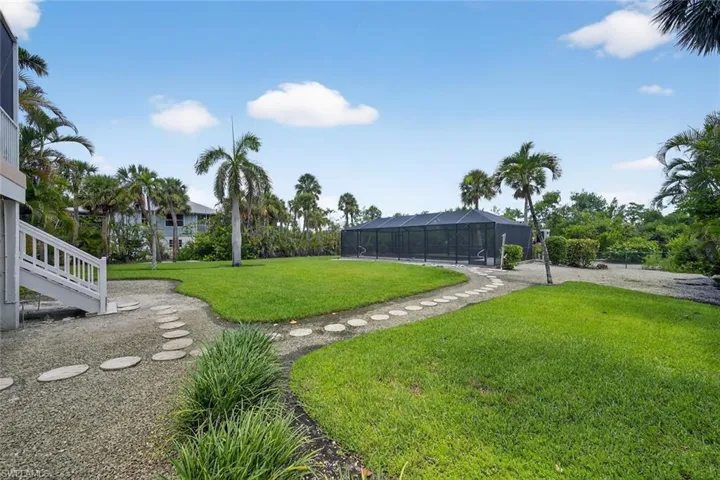 6120 Henderson Rd, Sanibel, Florida 33957