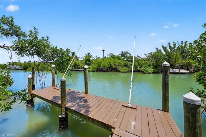 6120 Henderson Rd, Sanibel, Florida 33957