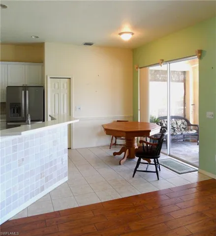 Eat in kitchen opens to lanai
