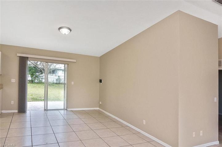 3208  12th W ST, LEHIGH ACRES, FL 33971