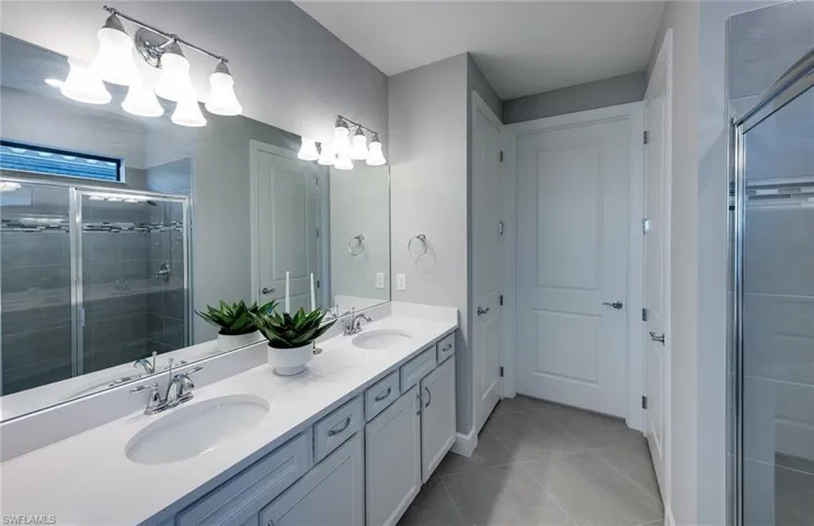 Photo of model home, options may vary.