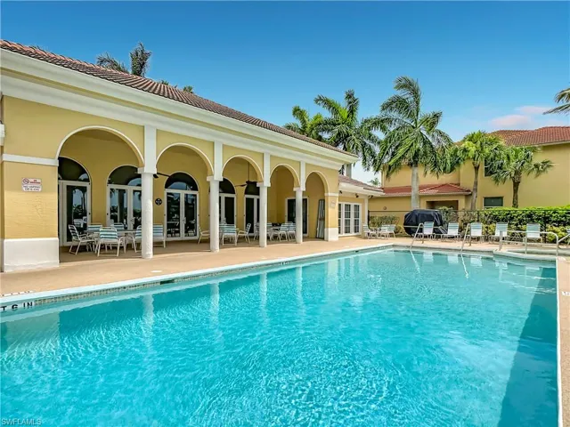 4241 Bellasol Cir 1923, Fort Myers, Florida 33916