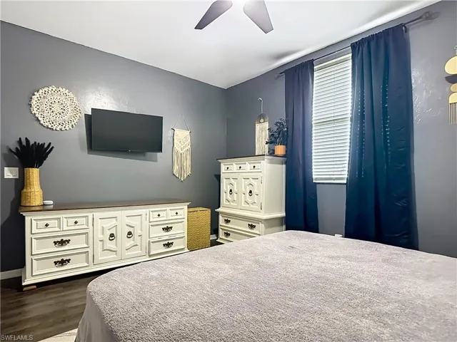 4241 Bellasol Cir 1923, Fort Myers, Florida 33916