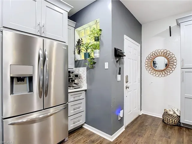 4241 Bellasol Cir 1923, Fort Myers, Florida 33916