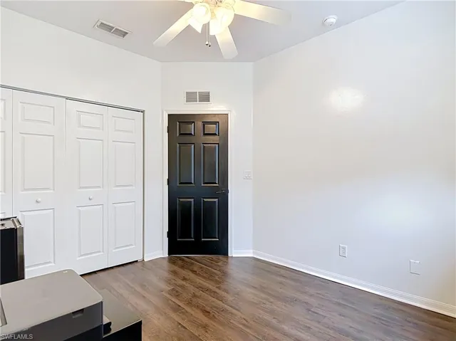 4241 Bellasol Cir 1923, Fort Myers, Florida 33916