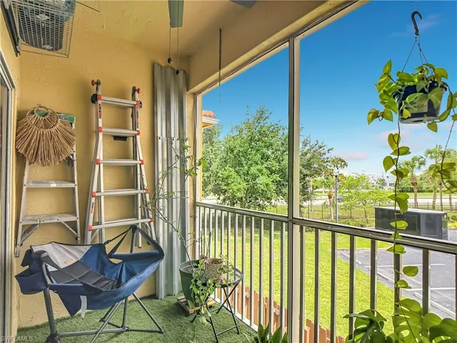 4241 Bellasol Cir 1923, Fort Myers, Florida 33916