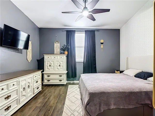 4241 Bellasol Cir 1923, Fort Myers, Florida 33916