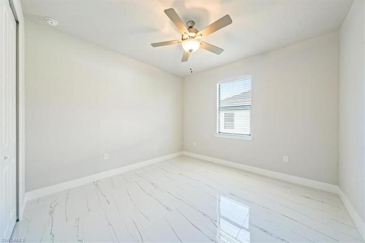 12086  Maiden  LN, Bonita Springs, FL 34135