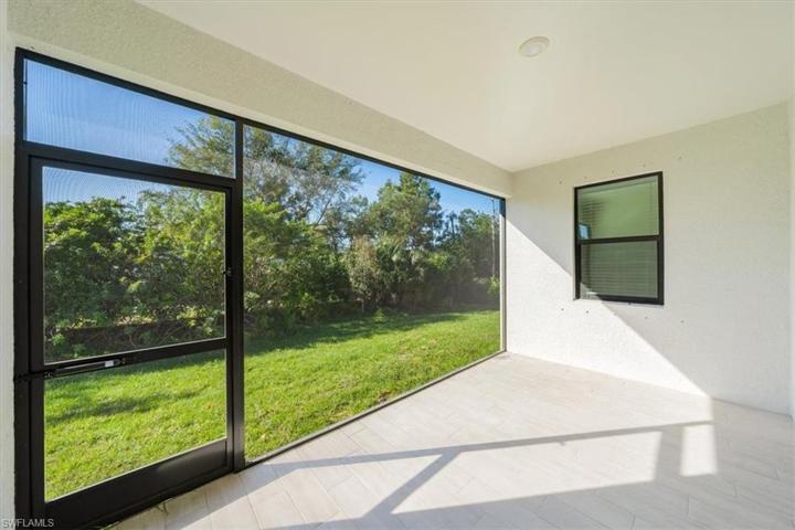 12086  Maiden  LN, Bonita Springs, FL 34135