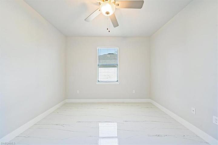 12086  Maiden  LN, Bonita Springs, FL 34135
