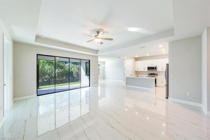 12086  Maiden  LN, Bonita Springs, FL 34135