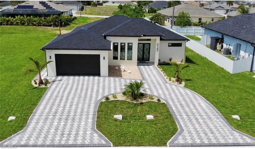 922  santa barbara N BLVD, Cape Coral, FL 33993