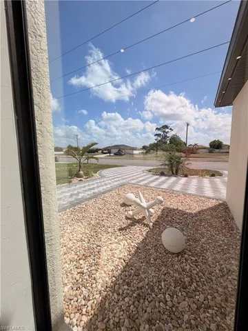 922  santa barbara N BLVD, Cape Coral, FL 33993
