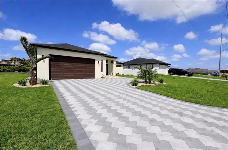 922  santa barbara N BLVD, Cape Coral, FL 33993