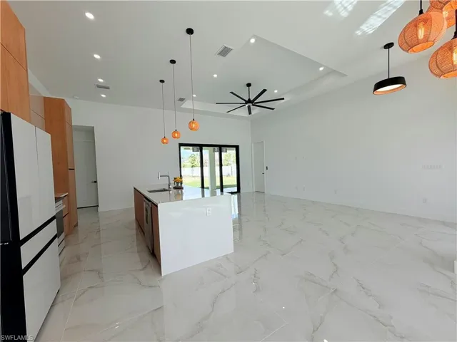 922  santa barbara N BLVD, Cape Coral, FL 33993