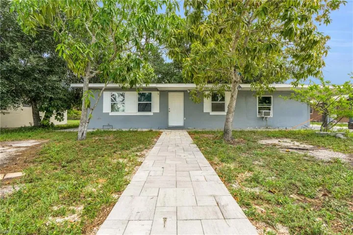 2351 Dora St, Fort Myers, Florida 33901