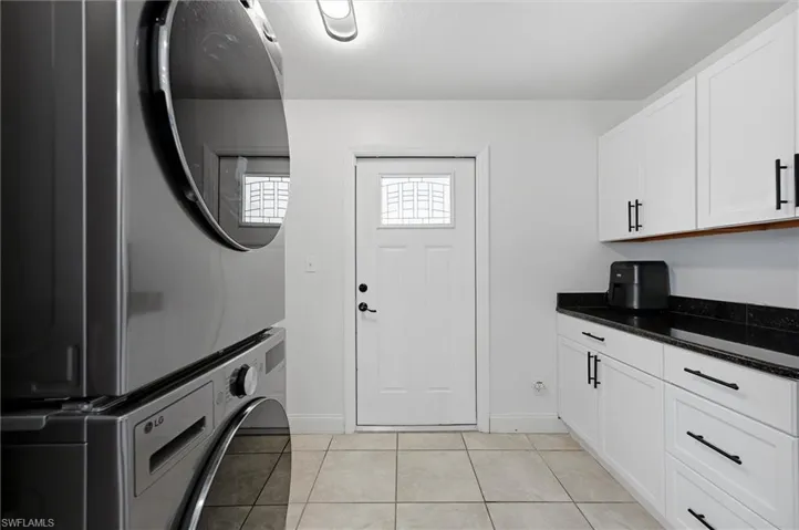 1776 Glenway Ct, Fort Myers, Florida 33916