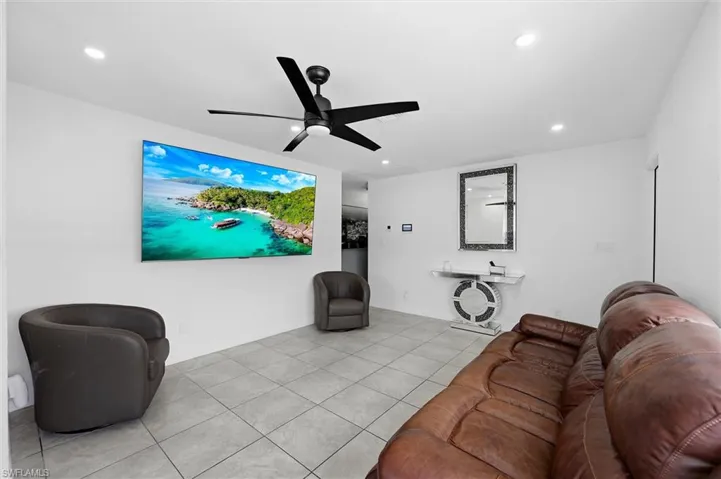 1776 Glenway Ct, Fort Myers, Florida 33916